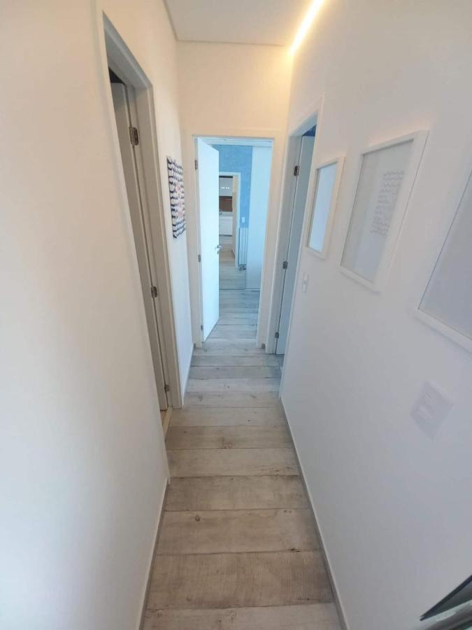 De Luxo Em Frente à Apartamento