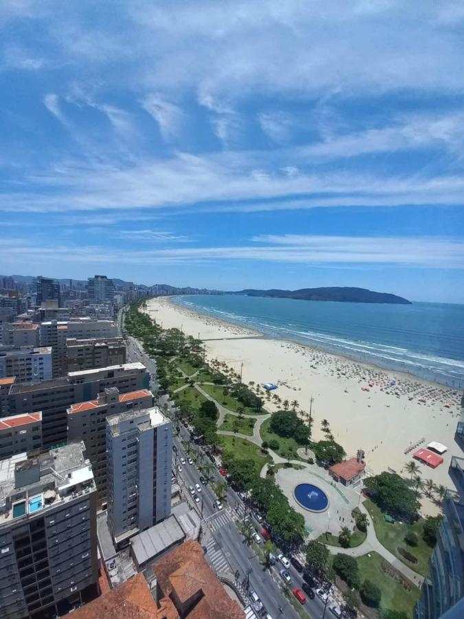 De Luxo Em Frente A *